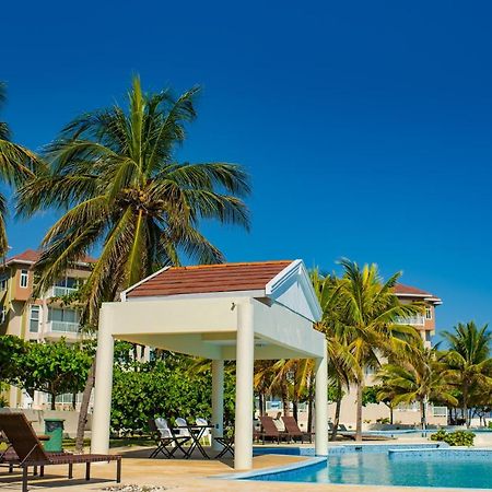 Whispering Seas Oceanfront Suite Ocho Ríos Exterior foto